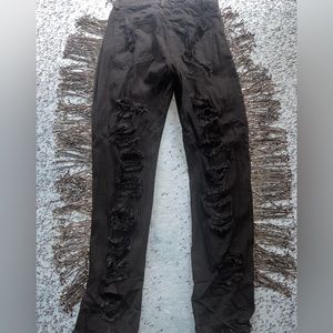 NL THE LABEL CUTTING UP DENIM JEANS